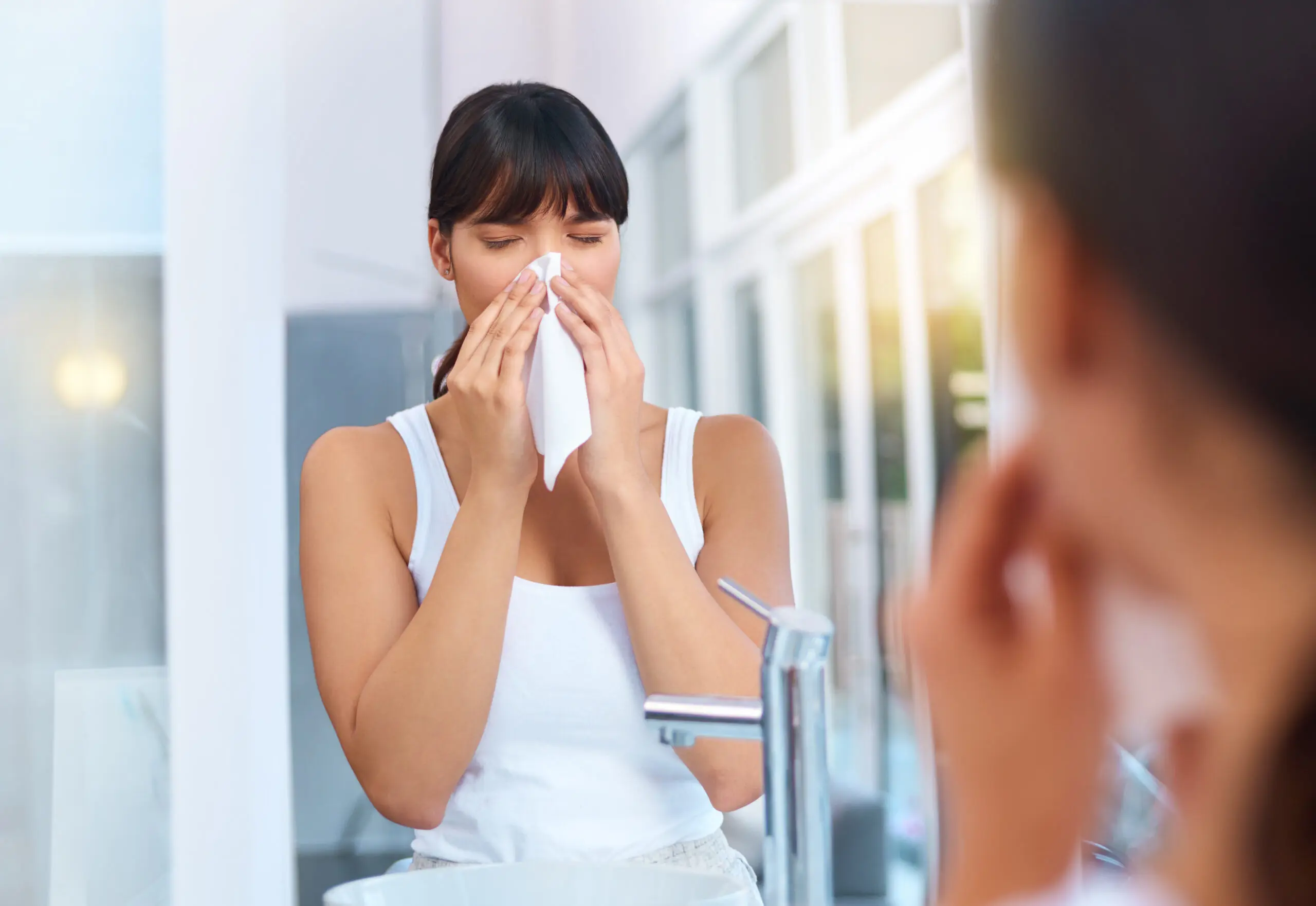 Sneezing Caused by Seasonal Allergies: Effective Homeopathic Remedies